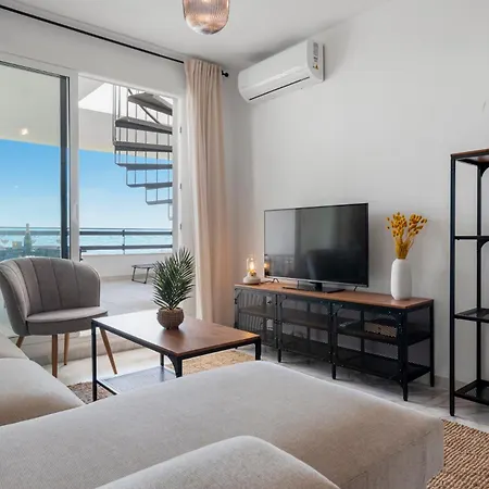 Golf Views Penthouse *